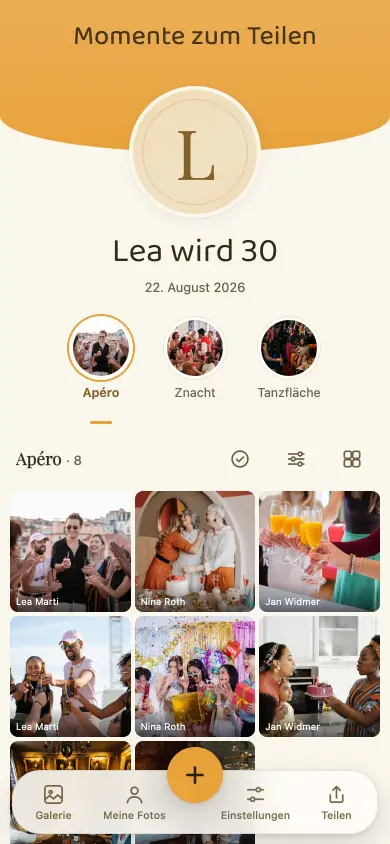 Album „Lea wird 30“ auf einem Telefon: Partyfotos in der goldenen Farbwelt, nach Apéro, Znacht und Tanzfläche geordnet